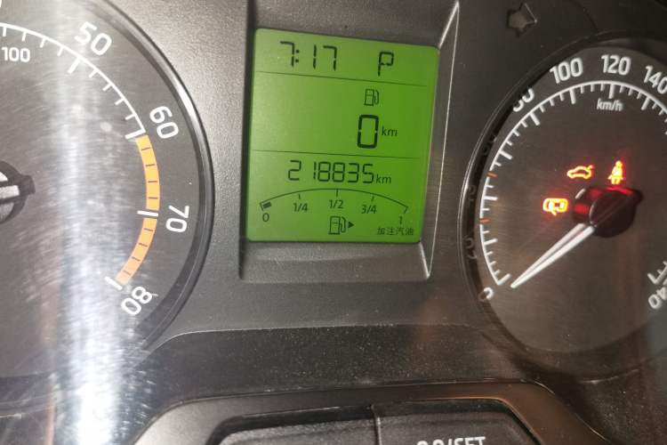 Used Skoda Rapid 2016 1.6L Automatic Chuanxing Edition Odometer Close Up