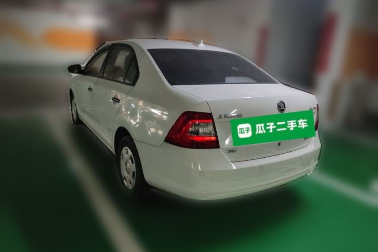 Used Skoda Rapid 2016 1.6L Manual Front-Wheel-Drive Version Rear Left 45 Deg