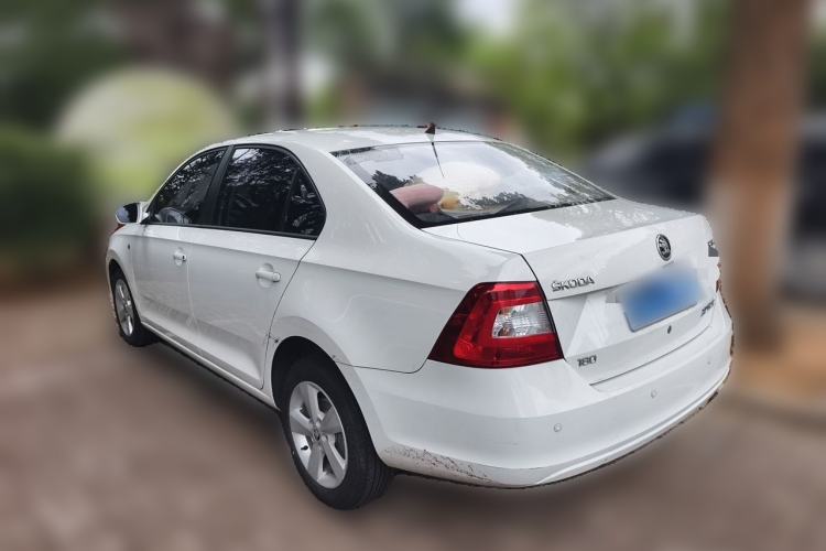Used Skoda Rapid 2016 1.6L Manual Front-Wheel-Drive Version Rear Left 45 Deg