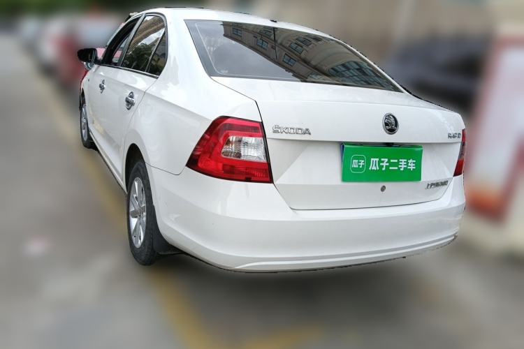 Used Skoda Rapid 2016 1.4L Manual Front-Wheel Drive Model Rear Left 45 Deg