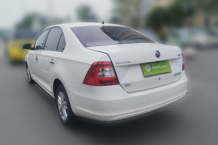 Used Skoda Rapid 2016 1.6L Automatic Front-Wheel Drive Model Rear Left 45 Deg