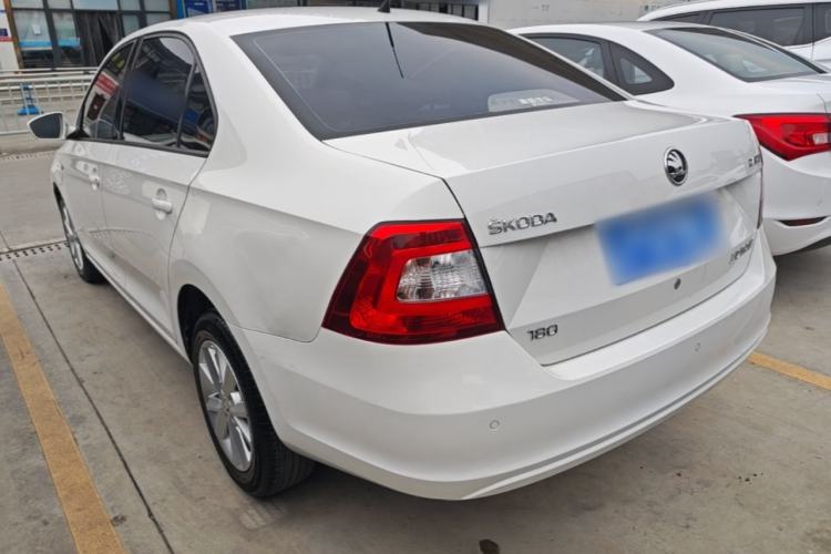 Used Skoda Rapid 2016 1.6L Automatic Chuanxing Edition Rear Left 45 Deg
