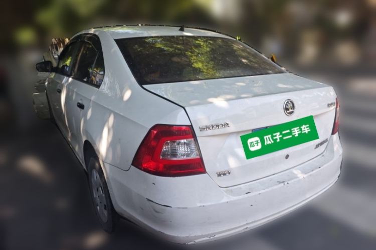 Used Skoda Rapid 2016 1.6L Manual Front-Wheel-Drive Version Rear Left 45 Deg