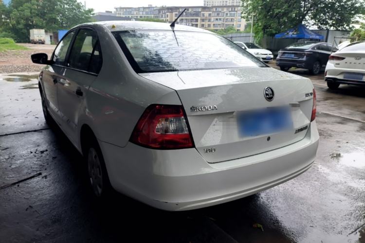 Used Skoda Rapid 2016 1.6L Manual Front-Wheel-Drive Version Rear Left 45 Deg