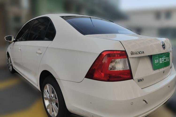 Used Skoda Rapid 2016 1.6L Automatic Chuanxing Edition Rear Left 45 Deg
