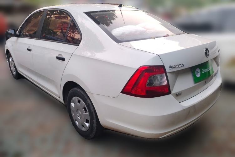 Used Skoda Rapid 2016 1.6L Automatic Front-Wheel Drive Model Rear Left 45 Deg