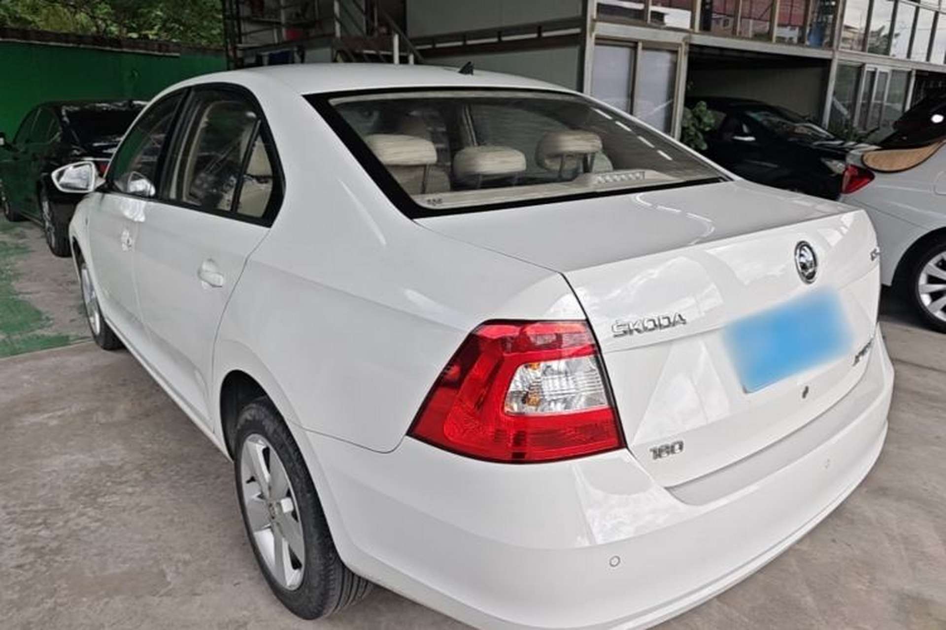 Used Skoda Rapid 2016 1.6L Automatic Chuanxing Edition Rear Left 45 Deg