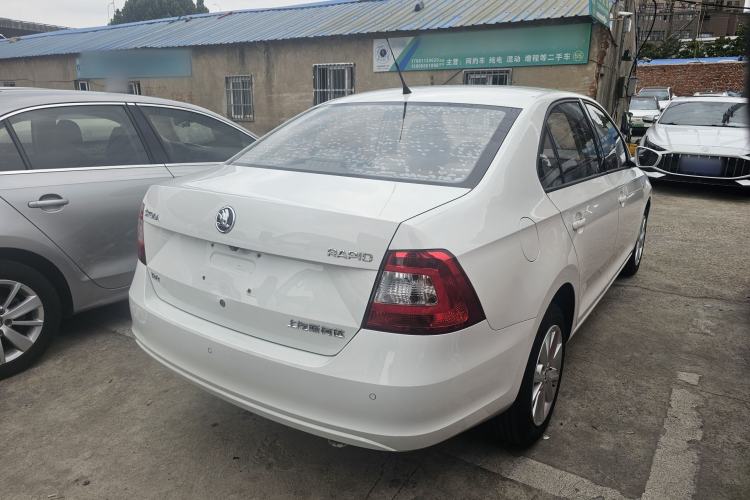 Used Skoda Rapid 2016 1.6L Automatic Chuanxing Edition Rear Right 45 Deg