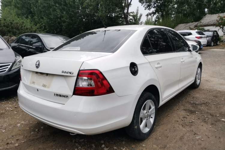 Used Skoda Rapid 2016 1.4L Manual Trend Edition Rear Right 45 Deg