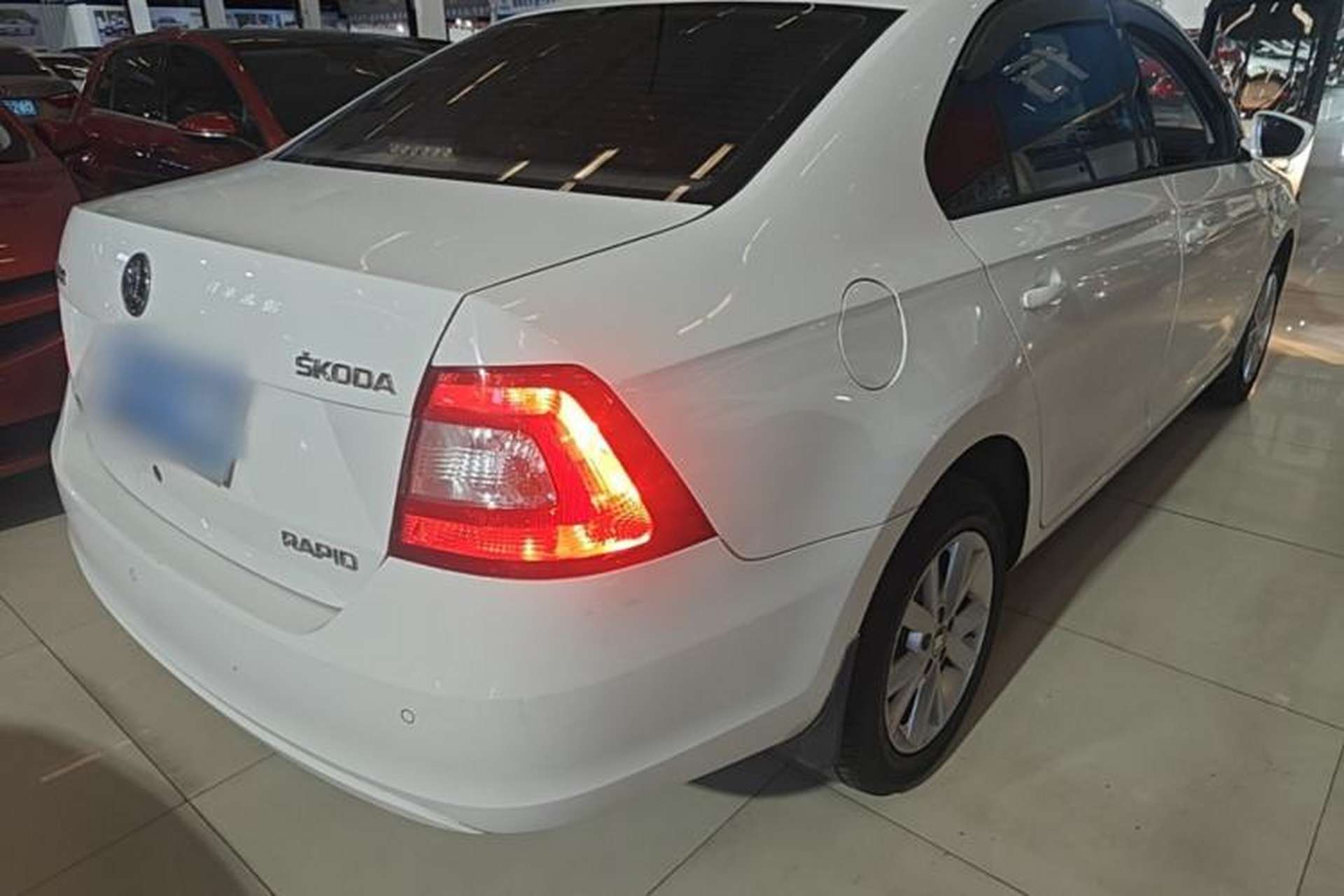 Used Skoda Rapid 2016 1.6L Manual Trend Edition Rear Right 45 Deg
