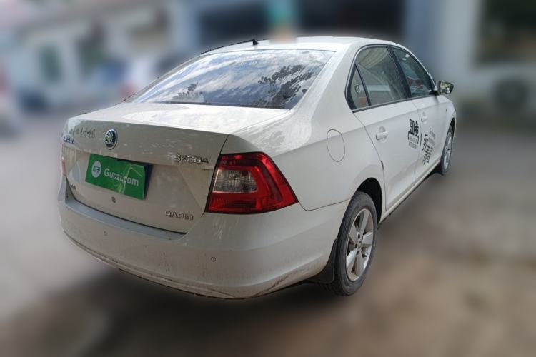 Used Skoda Rapid 2016 1.6L Manual Trend Edition Rear Right 45 Deg