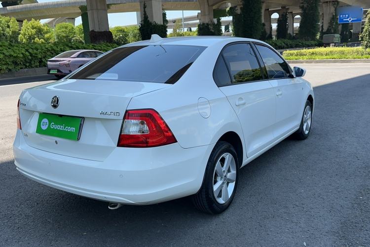 Used Skoda Rapid 2016 1.6L Automatic Chuanxing Edition Rear Right 45 Deg