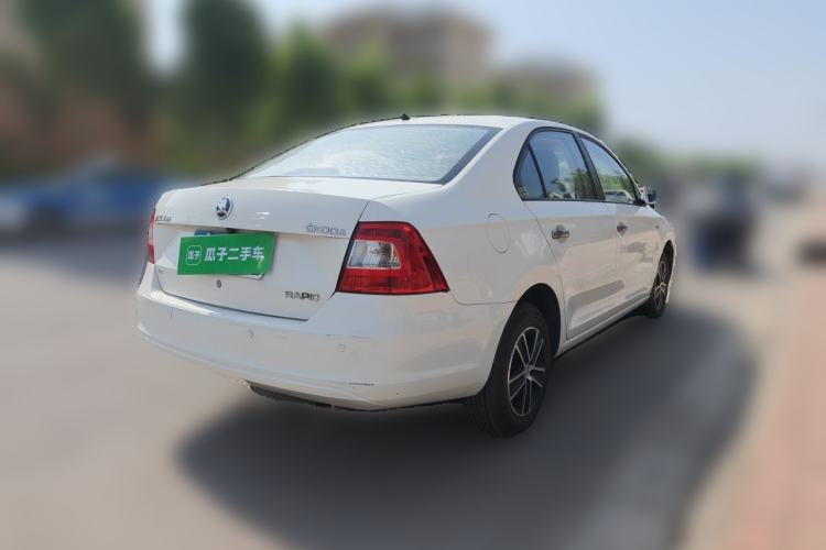 Used Skoda Rapid 2016 1.6L Manual Front-Wheel-Drive Version Rear Right 45 Deg