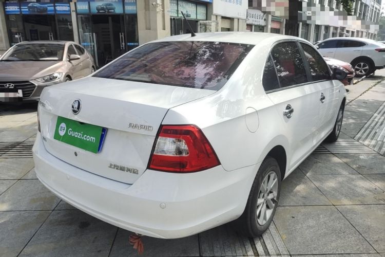 Used Skoda Rapid 2016 1.6L Automatic Front-Wheel Drive Model Rear Right 45 Deg