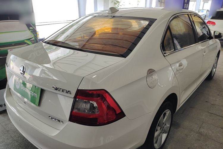 Used Skoda Rapid 2016 1.6L Automatic Chuanxing Edition Rear Right 45 Deg