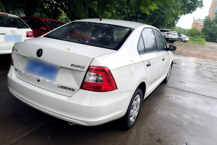 Used Skoda Rapid 2016 1.6L Manual Front-Wheel-Drive Version Rear Right 45 Deg