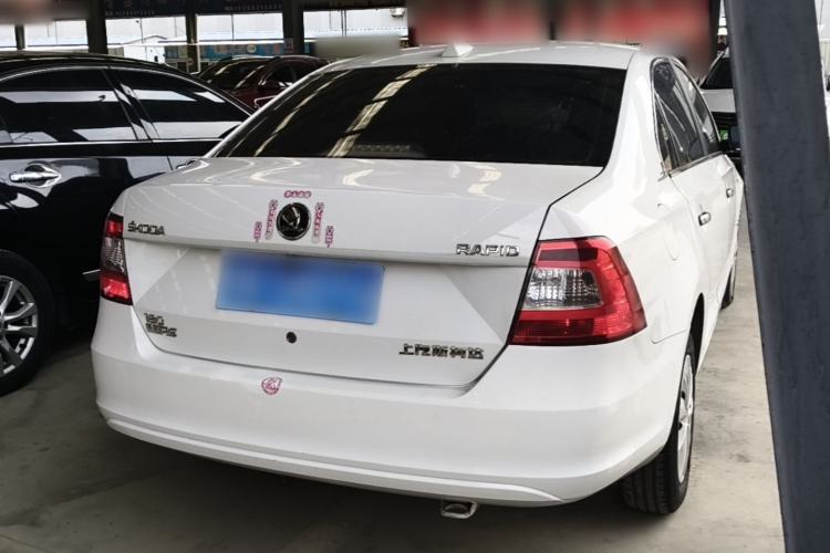Used Skoda Rapid 2016 1.6L Manual Front-Wheel-Drive Version Rear Right 45 Deg