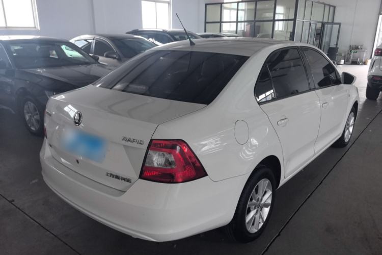 Used Skoda Rapid 2016 1.6L Manual Trend Edition Rear Right 45 Deg