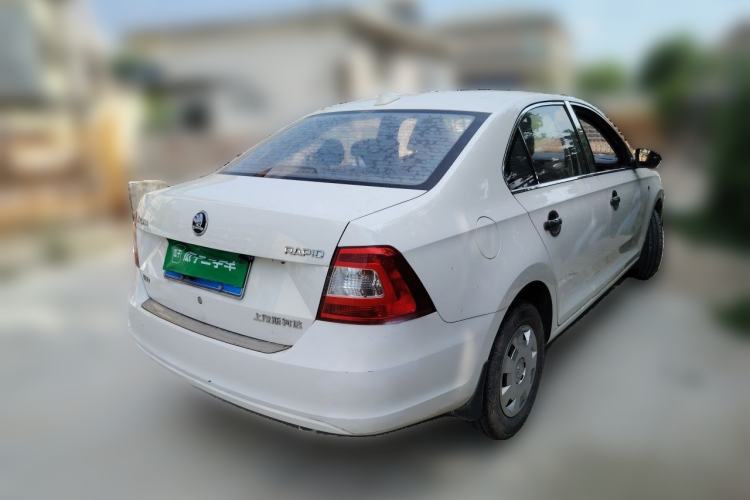 Used Skoda Rapid 2016 1.6L Manual Front-Wheel-Drive Version Rear Right 45 Deg