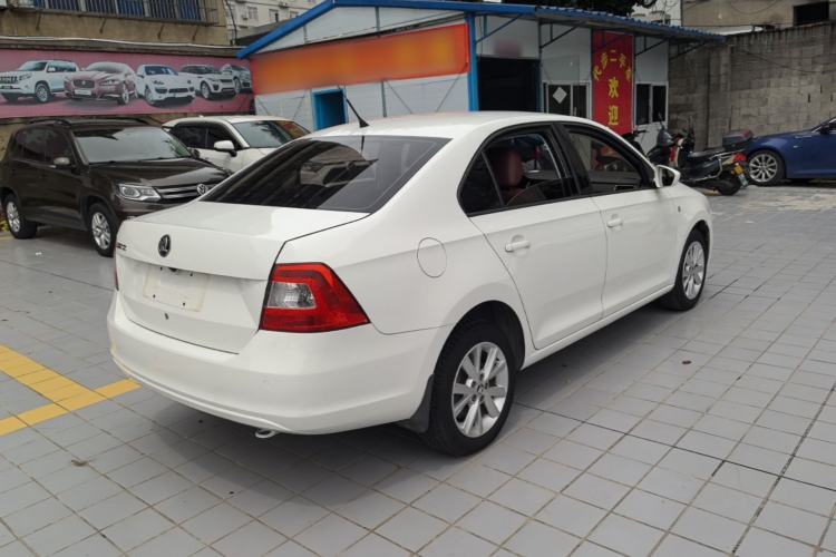 Used Skoda Rapid 2016 1.6L Manual Trend Edition Rear Right 45 Deg