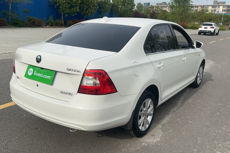 Used Skoda Rapid 2016 1.6L Automatic Chuanxing Edition Rear Right 45 Deg