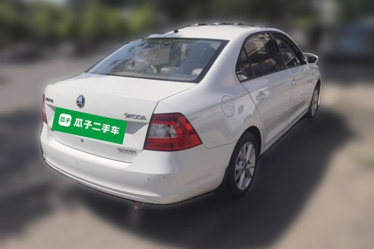 Used Skoda Rapid 2016 1.6L Manual Trend Edition Rear Right 45 Deg