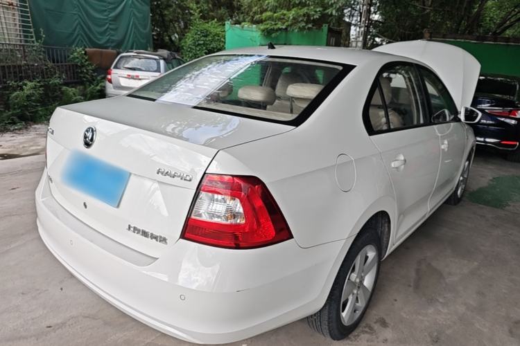 Used Skoda Rapid 2016 1.6L Automatic Chuanxing Edition Rear Right 45 Deg