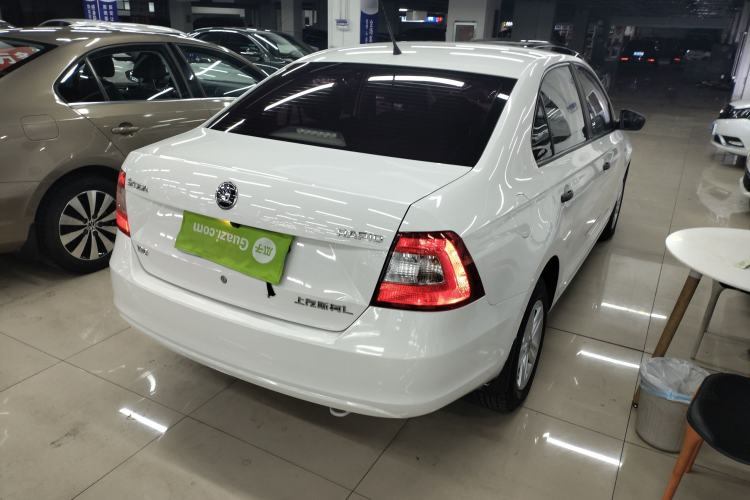 Used Skoda Rapid 2016 1.6L Automatic Front-Wheel Drive Model Rear Right 45 Deg