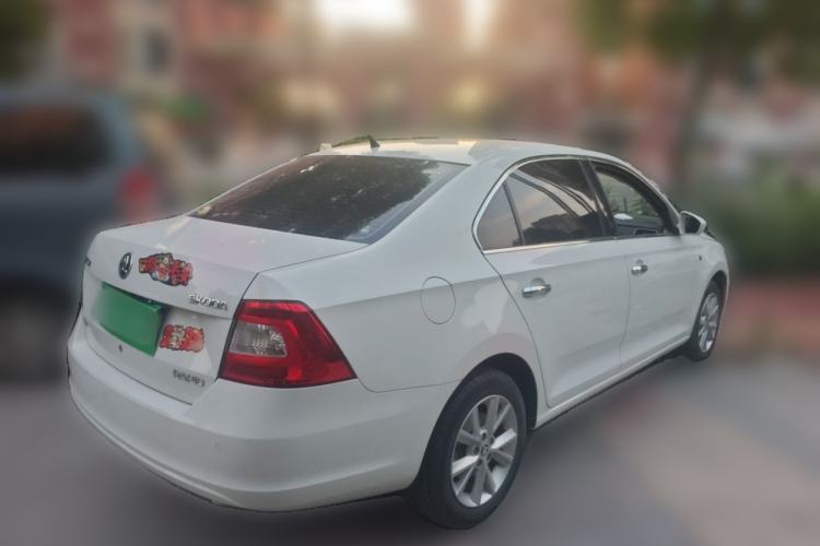 Used Skoda Rapid 2016 1.6L Manual Trend Edition Rear Right 45 Deg