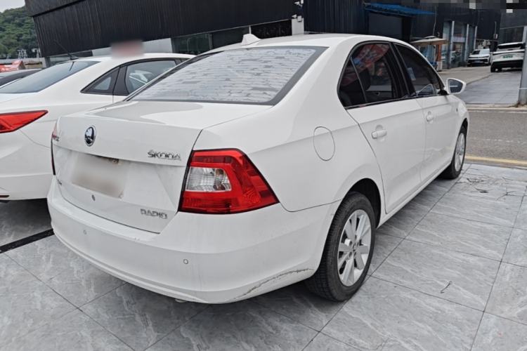 Used Skoda Rapid 2016 1.6L Automatic Chuanxing Edition Rear Right 45 Deg
