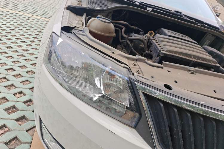 Used Skoda Rapid 2016 1.4L Manual Trend Edition Right Front Headlight