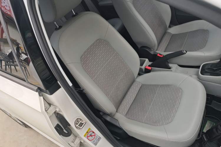 Used Skoda Rapid 2016 1.6L Automatic Chuanxing Edition Right Front Seat