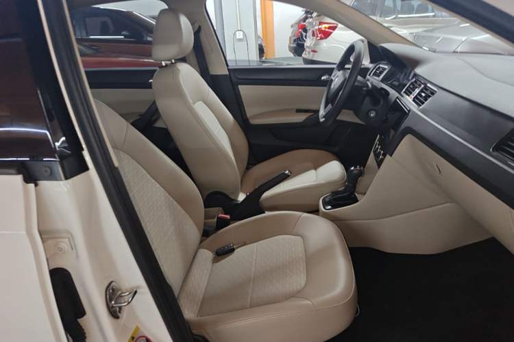 Used Skoda Rapid 2016 1.6L Automatic Chuanxing Edition Right Front Seat