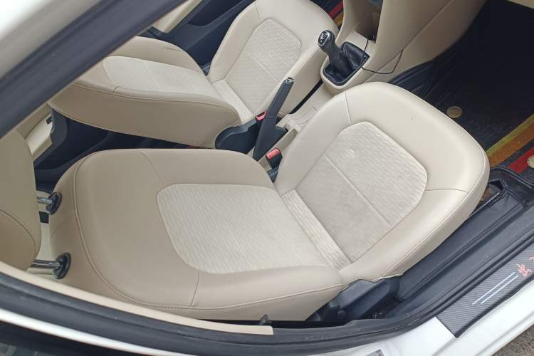 Used Skoda Rapid 2016 1.4L Manual Trend Edition Right Front Seat