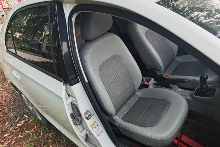 Used Skoda Rapid 2016 1.6L Manual Trend Edition Right Front Seat