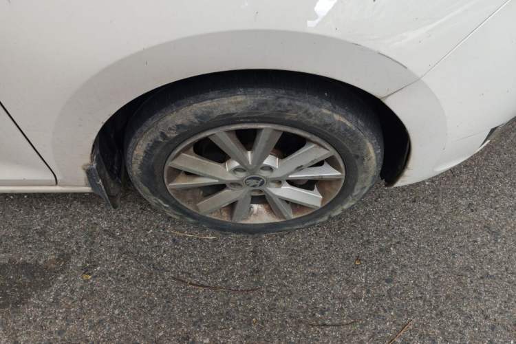 Used Skoda Rapid 2016 1.6L Automatic Chuanxing Edition Right Front Wheel Hub