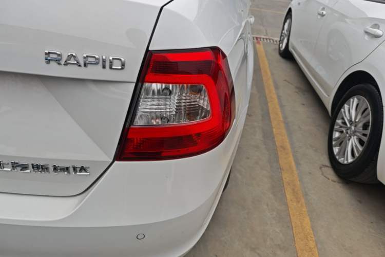 Used Skoda Rapid 2016 1.6L Automatic Chuanxing Edition Right Rear Taillight