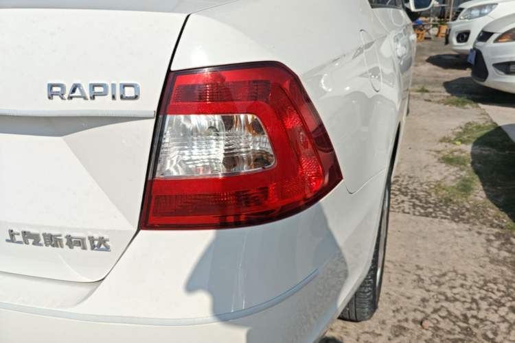 Used Skoda Rapid 2016 1.4L Manual Front-Wheel Drive Model Right Rear Taillight