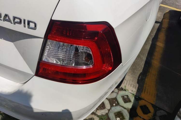 Used Skoda Rapid 2016 1.6L Automatic Chuanxing Edition Right Rear Taillight