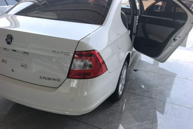Used Skoda Rapid 2016 1.6L Automatic Chuanxing Edition Right Rear Taillight