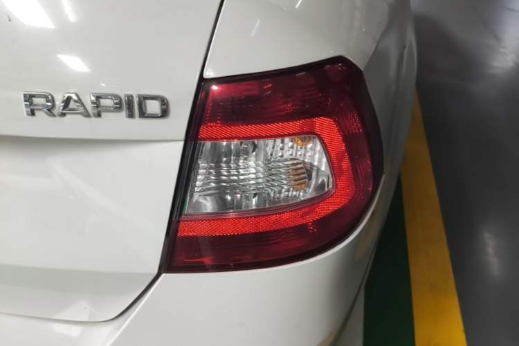 Used Skoda Rapid 2016 1.6L Automatic Chuanxing Edition Right Rear Taillight