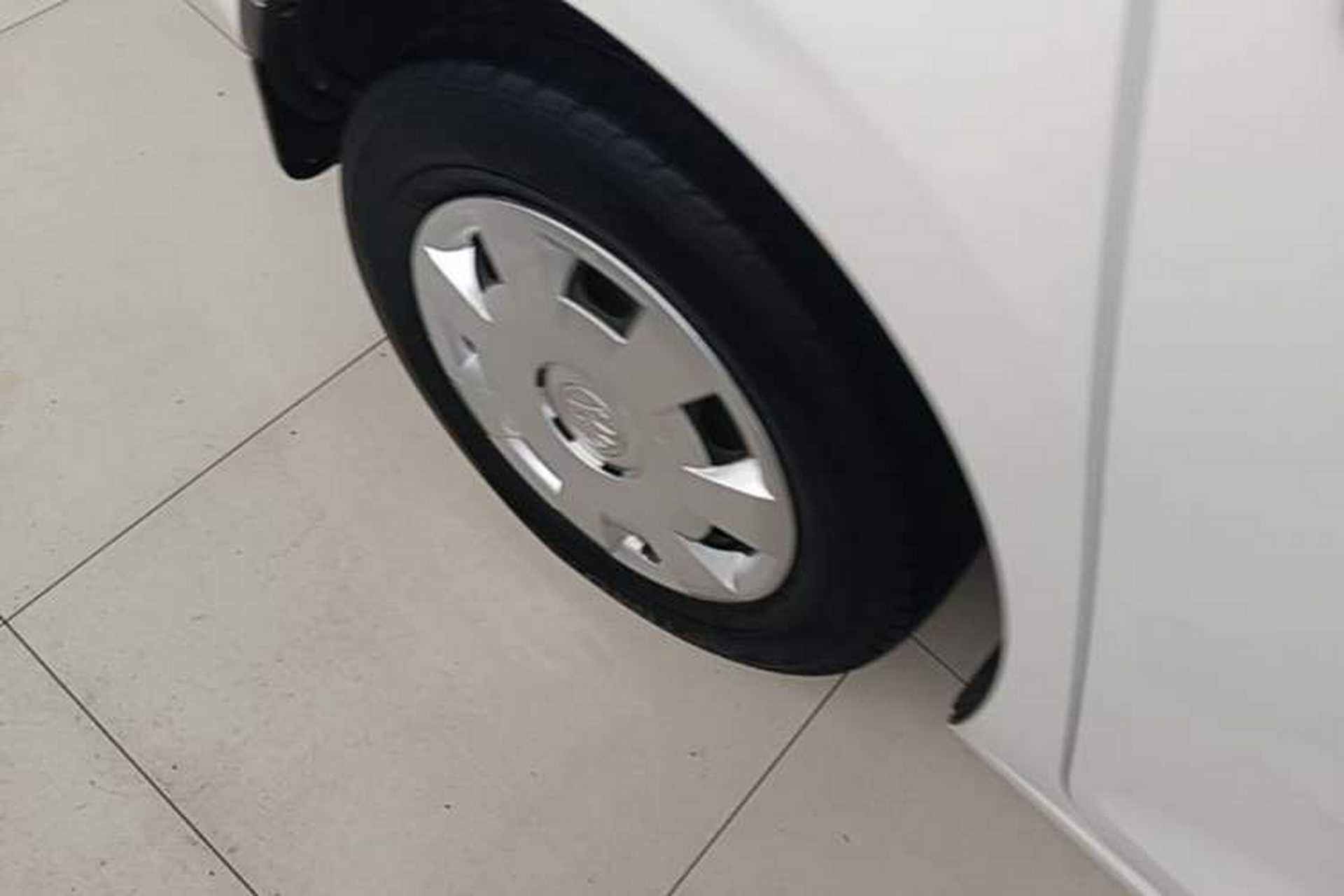 Used Skoda Rapid 2016 1.4L Manual Front-Wheel Drive Model Right Rear Wheel Hub