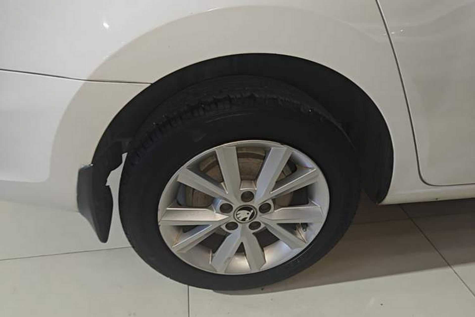 Used Skoda Rapid 2016 1.6L Manual Trend Edition Right Rear Wheel Hub