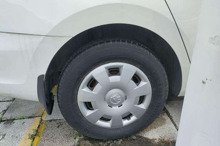 Used Skoda Rapid 2016 1.6L Manual Front-Wheel-Drive Version Right Rear Wheel Hub