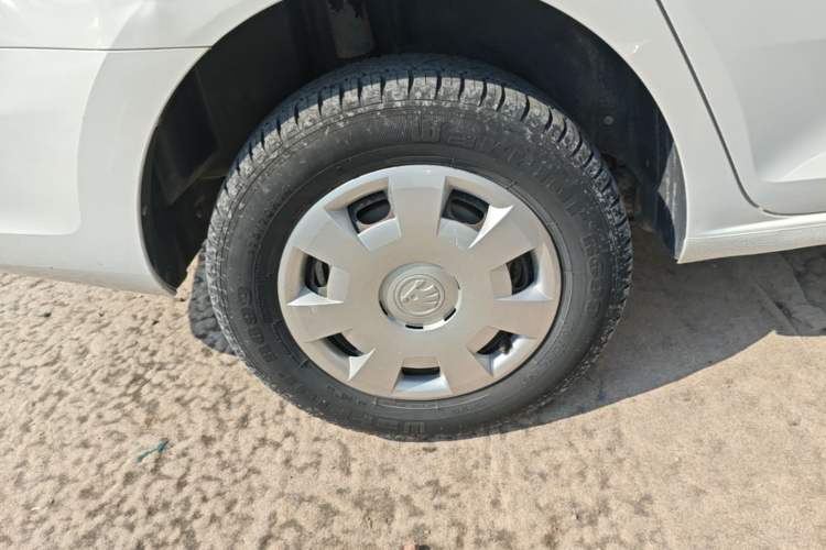 Used Skoda Rapid 2016 1.4L Manual Front-Wheel Drive Model Right Rear Wheel Hub