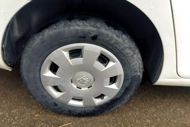 Used Skoda Rapid 2016 1.6L Manual Front-Wheel-Drive Version Right Rear Wheel Hub
