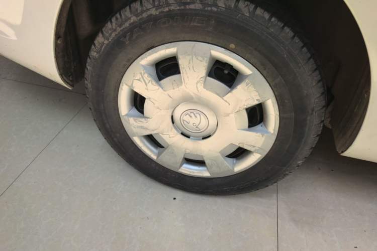 Used Skoda Rapid 2016 1.6L Automatic Front-Wheel Drive Model Right Rear Wheel Hub