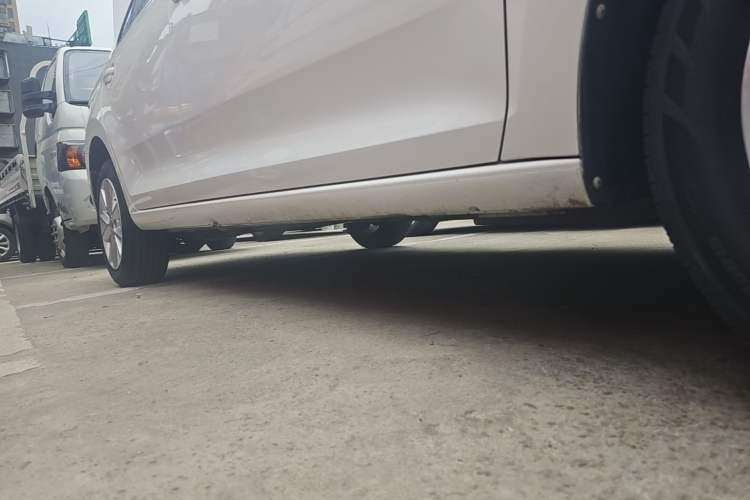 Used Skoda Rapid 2016 1.6L Automatic Chuanxing Edition Right Side Sill