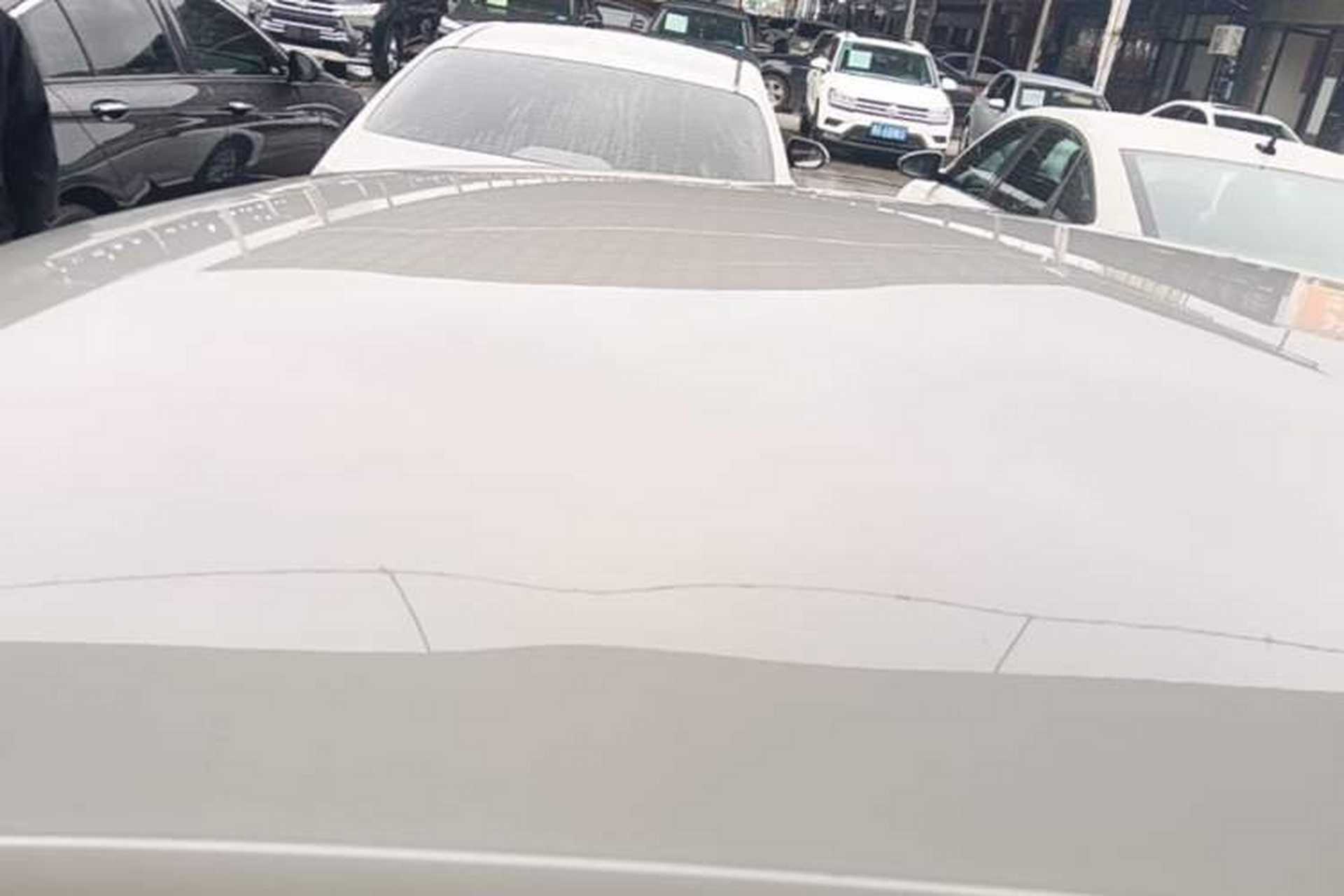 Used Skoda Rapid 2016 1.4L Manual Front-Wheel Drive Model Roof