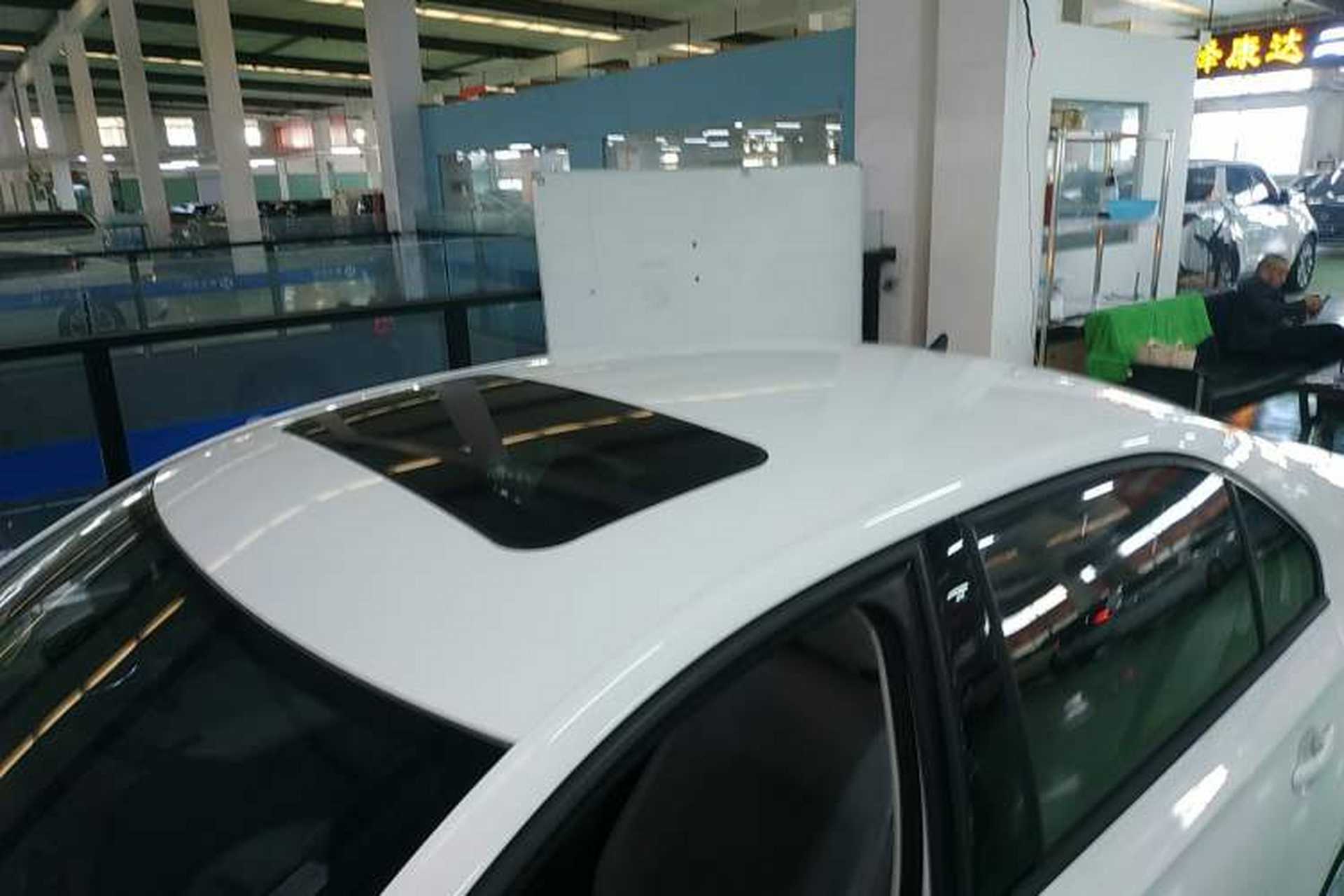 Used Skoda Rapid 2016 1.6L Automatic Chuanxing Edition Roof